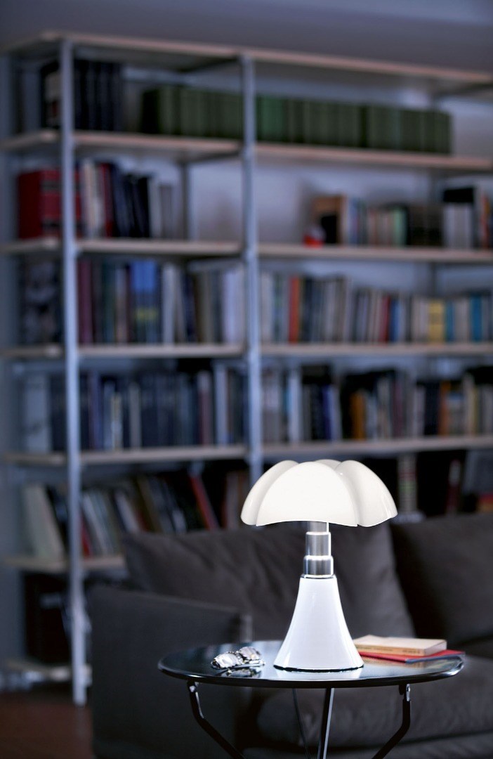 lampka stołowa do domowej biblioteki