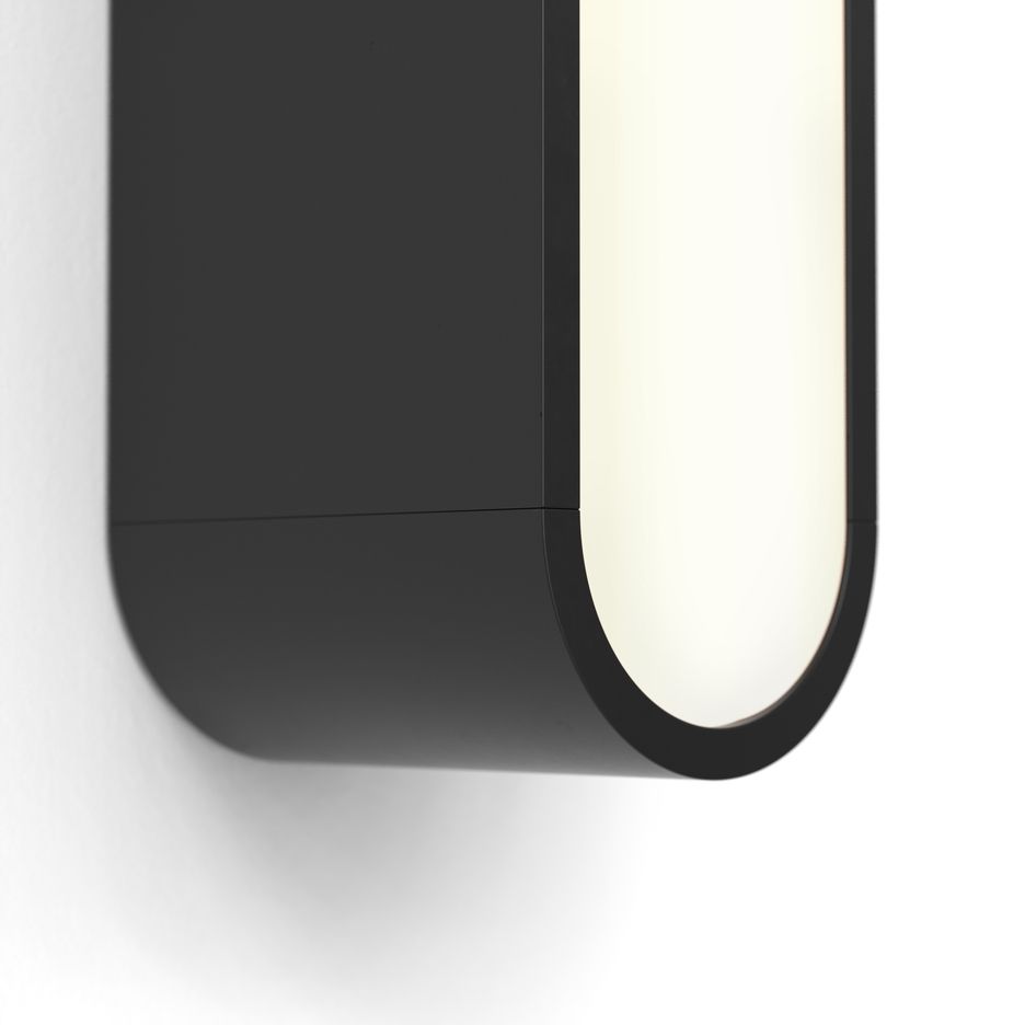 czarny łazienkowy kinkiet LED