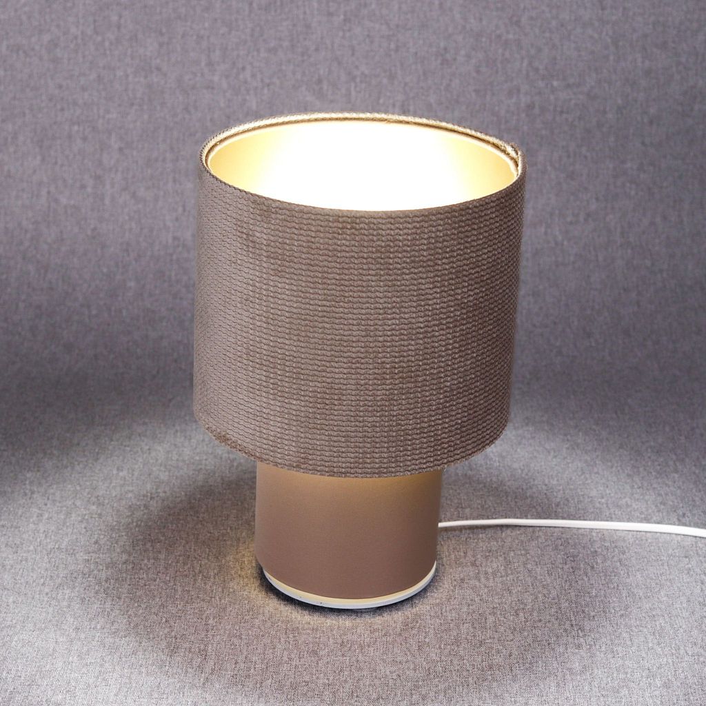 beżowa lampa stołowa z tkaniny