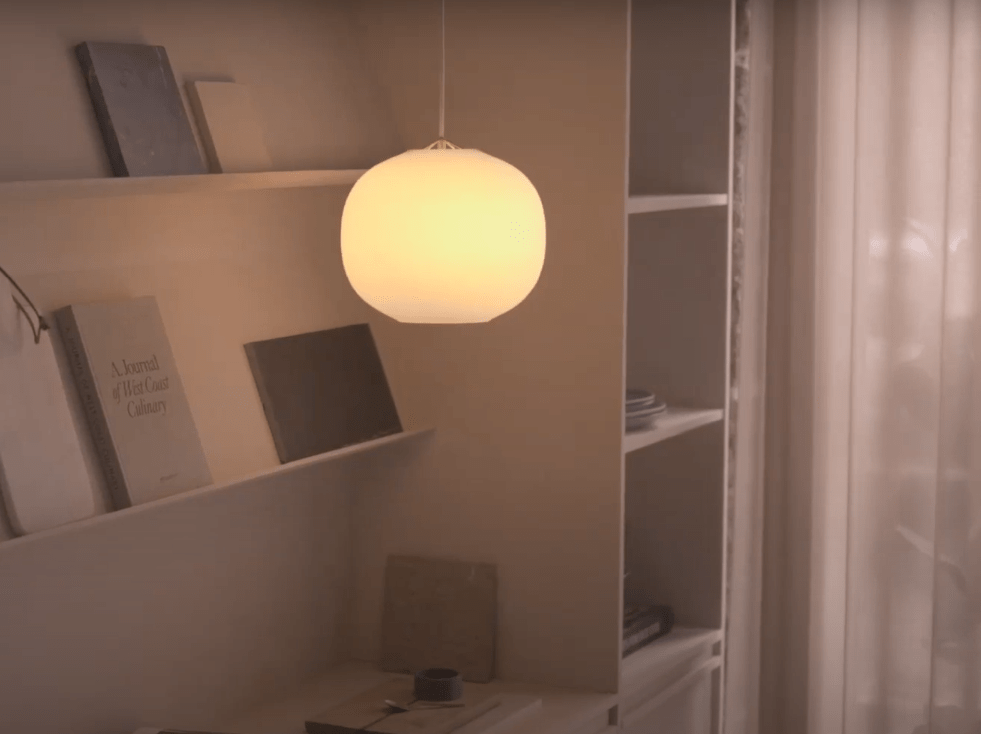 Biała lampa wisząca do biura - Navone 20