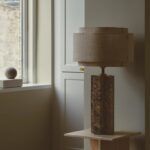 Lampa stołowa marmurowa do salonu - Takai lniana