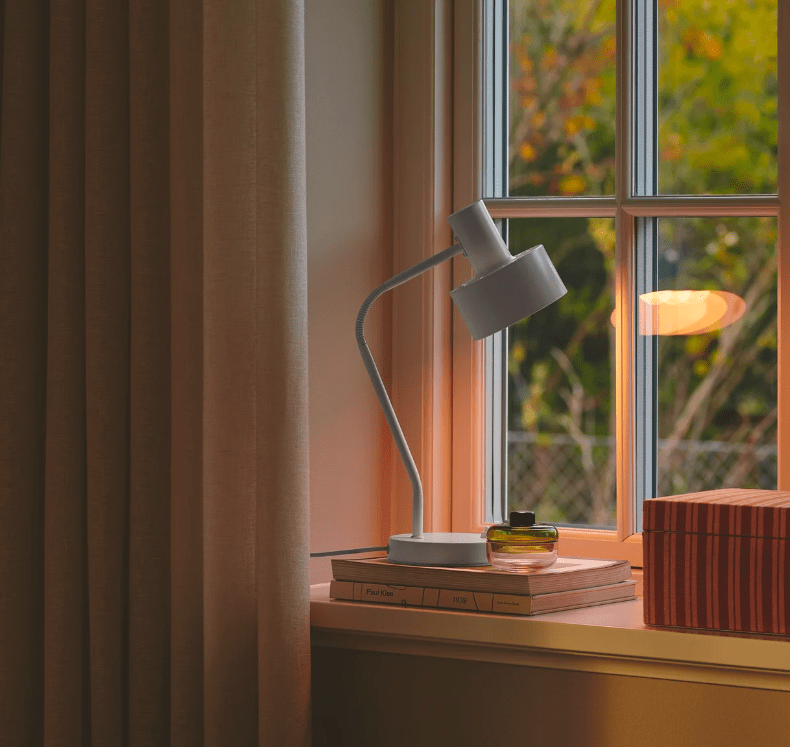 Lampa stołowa na parapet - Matis - skandynawska