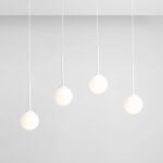 Biała lampa wisząca podłużna Bosso - 4 szklane klosze