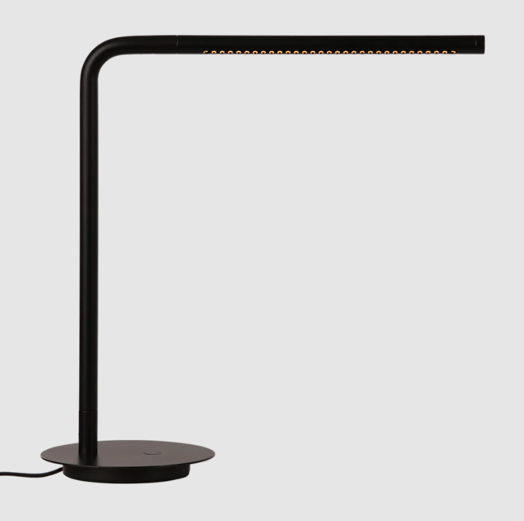 Czarna lampka na biurko LED Omni UMAGE DIM, USB