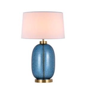 Błękitna lampa stołowa Amur - eleganckie złote zdobienia