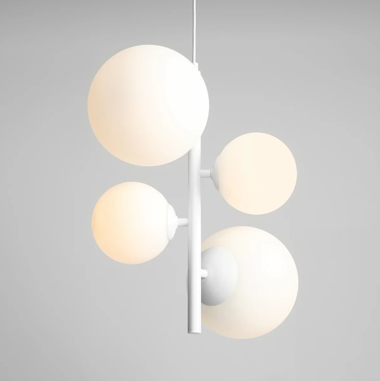 Pionowa lampa wisząca Bloom 4 - białe kule