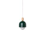 Ciemnozielona lampa wisząca z drewnianym zdobieniem Ovoli - skandynawska