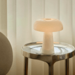 Biała lampka stołowa do salonu Glossy Mini - DFTP - szkło, marmur