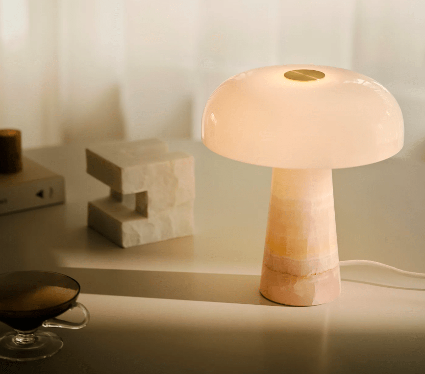 Lampka nocna do sypialni z różowego marmuru Glossy Mini - DFTP