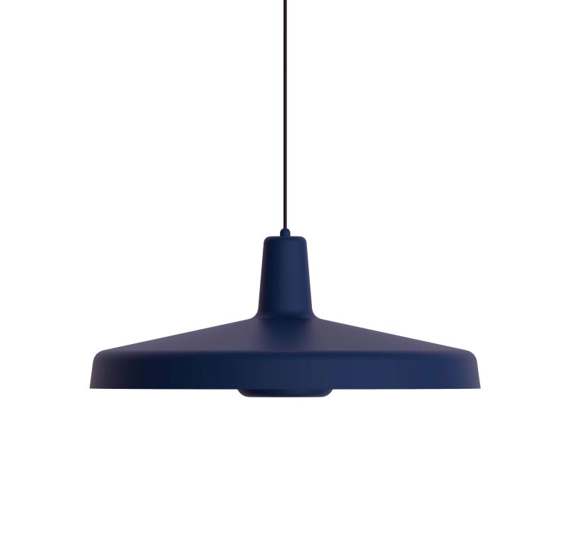 Ciemnoniebieska lampa wisząca Arigato Large - duński design