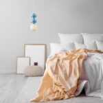 Niebieska lampa wisząca Colorella 2 - pastelowa sypialnia