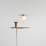 Beżowa lampa wisząca Loop S - dekoracyjna z dyskiem