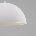 Biała lampa wisząca Cluora