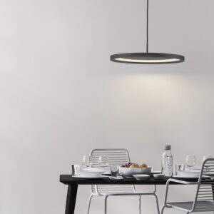 Czarna lampa wisząca Neru LED - płaska nad stół