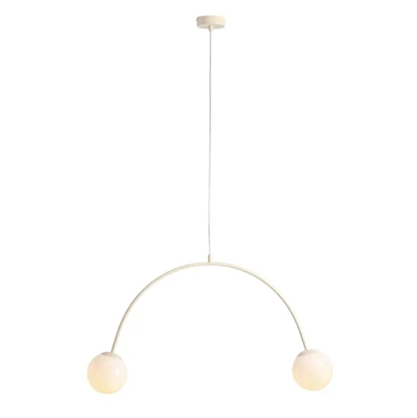 Kremowa lampa łuk Una 2 mleczne kule