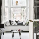 Złota lampa wisząca do salonu Mellu 30