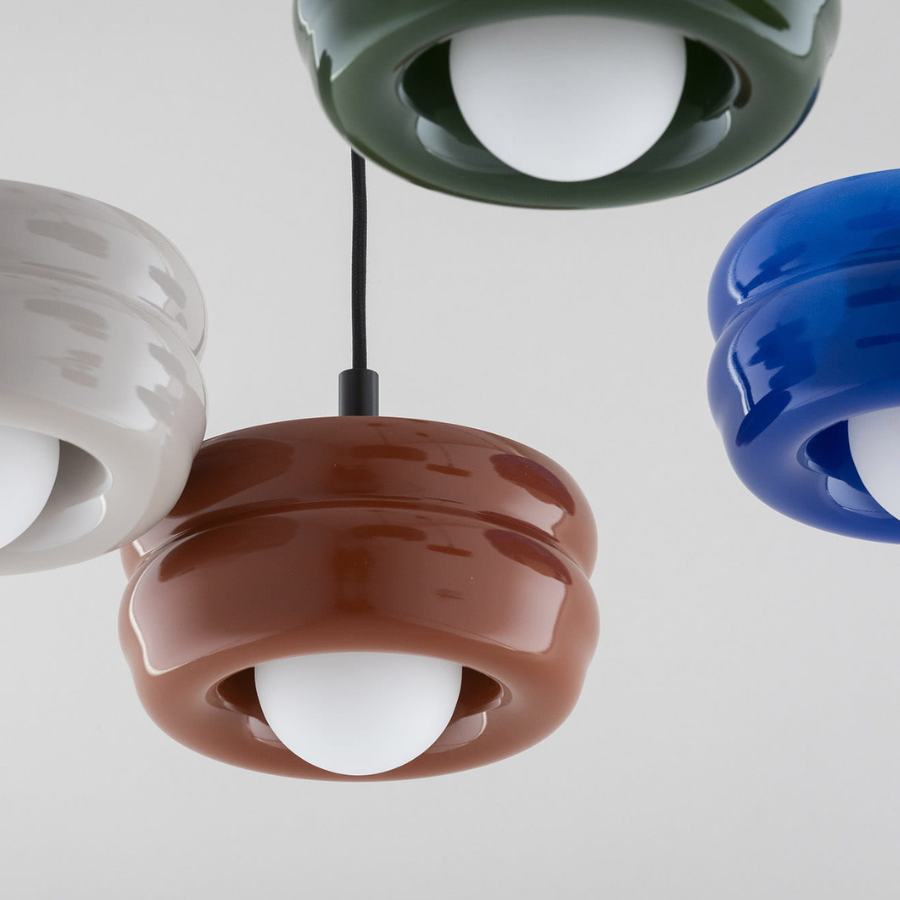 Lampy wiszące Tevo Argon z kolorowym szklanym kloszem
