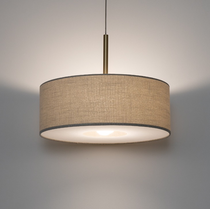 Beżowa lampa wisząca z materiału Santana M 50cm