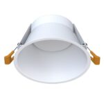 Białe nowoczesne oczko podtynkowe UNO L 14,5cm