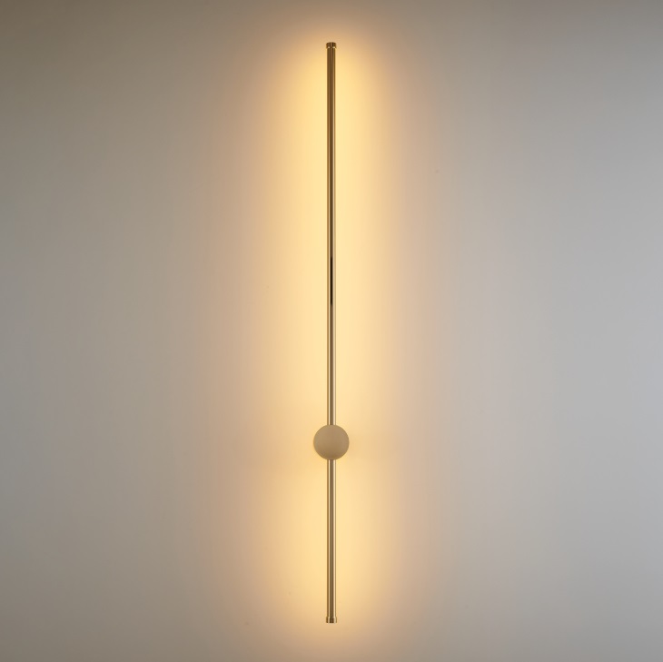 Cienka złota lampa ścienna Sparo LED 100cm - połysk