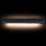 Czarna długa lampa ścienna Wing LED z włącznikiem