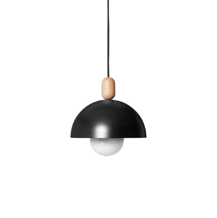 Czarna lampa wisząca nad stolik Medivo - drewniany detal