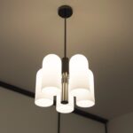 Elegancka czarna lampa wisząca Seoul - szklane klosze