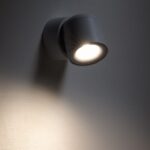 Kinkiet łazienkowy Oscar - reflektor IP54 z regulacją