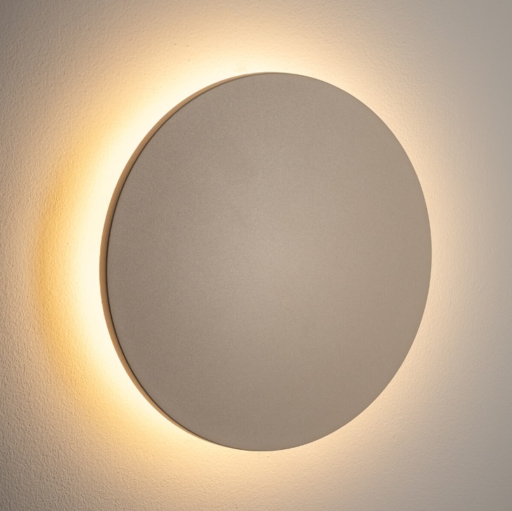 Kremowy zewnętrzny kinkiet na dom Aria LED M 18cm - IP54