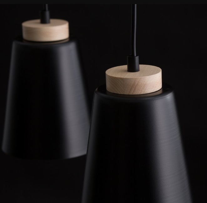 3-punktowa czarna lampa wisząca Bolero 3 - drewno