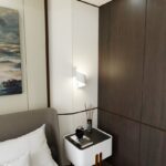 Designerski kinkiet Spiner - nad łóżko w sypialni