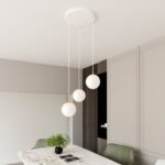 Elegancka potrójna lampa wisząca Royal 3 - złote detale