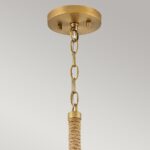 lampa wiszaca na złotym łańcuchu z ozdobnym sznurem