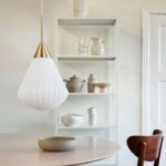 Elegancka lampa wisząca do jadalni Ballon 33 - kropla z ryflowanego szkła
