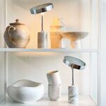 Elegancka marmurowa lampka stołowa Starlight - ładowana USB