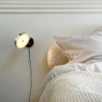 Srebrny kinkiet do sypialni Starlight - włącznik i kabel
