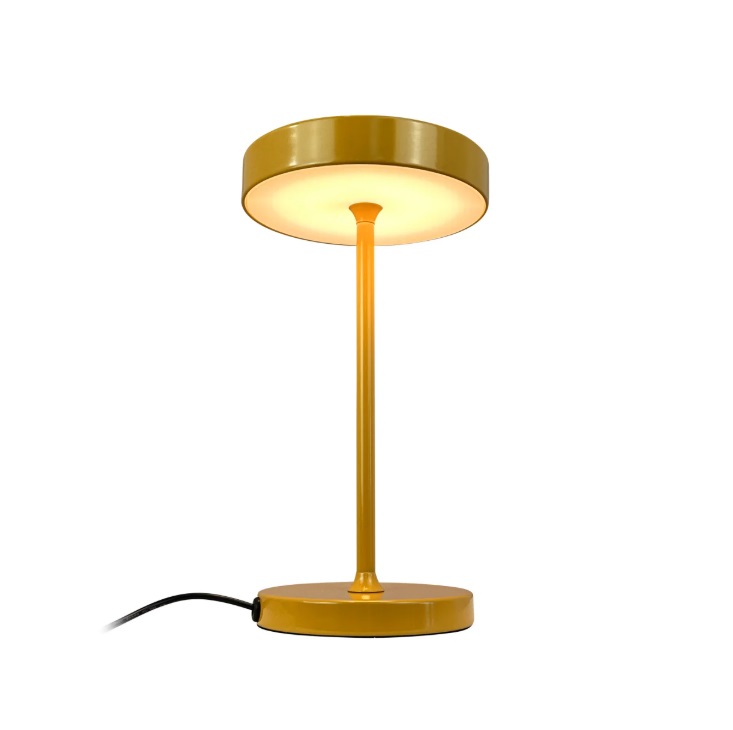 Żółta lampka na szafkę w salonie Starlight LED