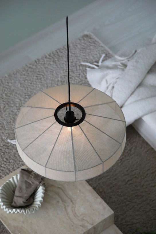 Beżowa lampa wisząca nad stół Aiko 57 - salon