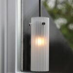 Biała lampa wisząca tuba Tibia - klasyczna