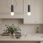 Granatowa lampa wisząca nad wyspę Boll - ceramika Bolesławiec