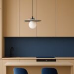 Granatowa lampa wisząca nad wyspę Boll - dysk ze szklaną kulą