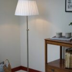 Klasyczna lampa stojąca Oxford - do salonu modern classic
