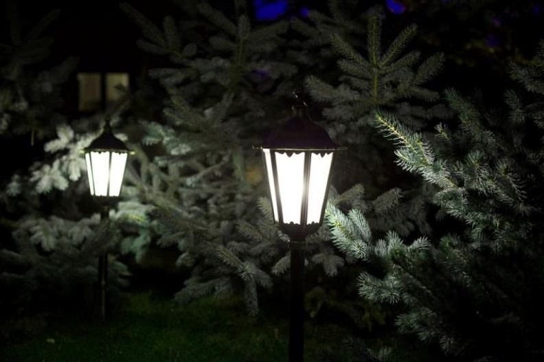 Lampa ogrodowa stojąca Retro Classic 85 IP43 - aranżacja