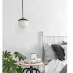 Nowoczesna lampa wisząca do sypialni Kuul F - czarna osłona klosza