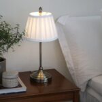 Złota lampka nocna na szafkę Oxford - plisowany abażur