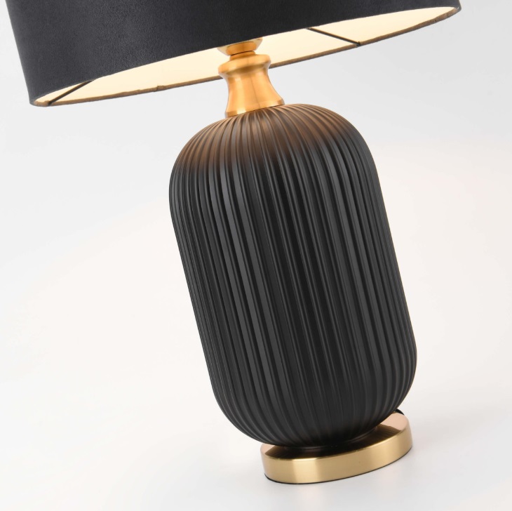 Czarna lampka nocna do sypialni Tamiza 65 - ceramiczna podstawa