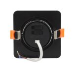 Kwadratowe oczko sufitowe Plus LED - regulacja światła i barwy