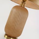 Złota lampka nocna z abażurem Tamiza 65 - ceramiczna