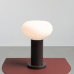 Brązowa lampa stołowa Flo Mokka 19 - na komodę do salonu