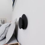 Czarny metalowy kinkiet Circle 1C - oświetlenie przy łóżku